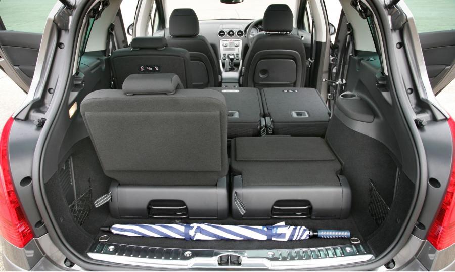  Peugeot 308 SW 2009 года  (фото 3 из 140)